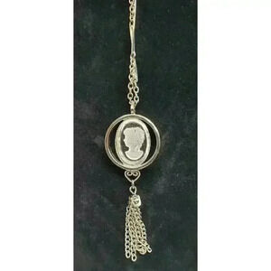 Vintage Clear Glass Cameo Intaglio Reverse Carved pendant double necklace Tassle
